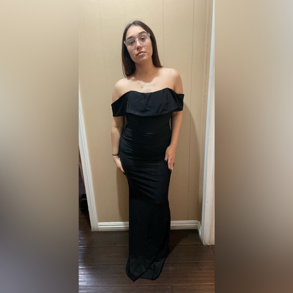 Black Fashionnova Dress - Picture 4 of 4